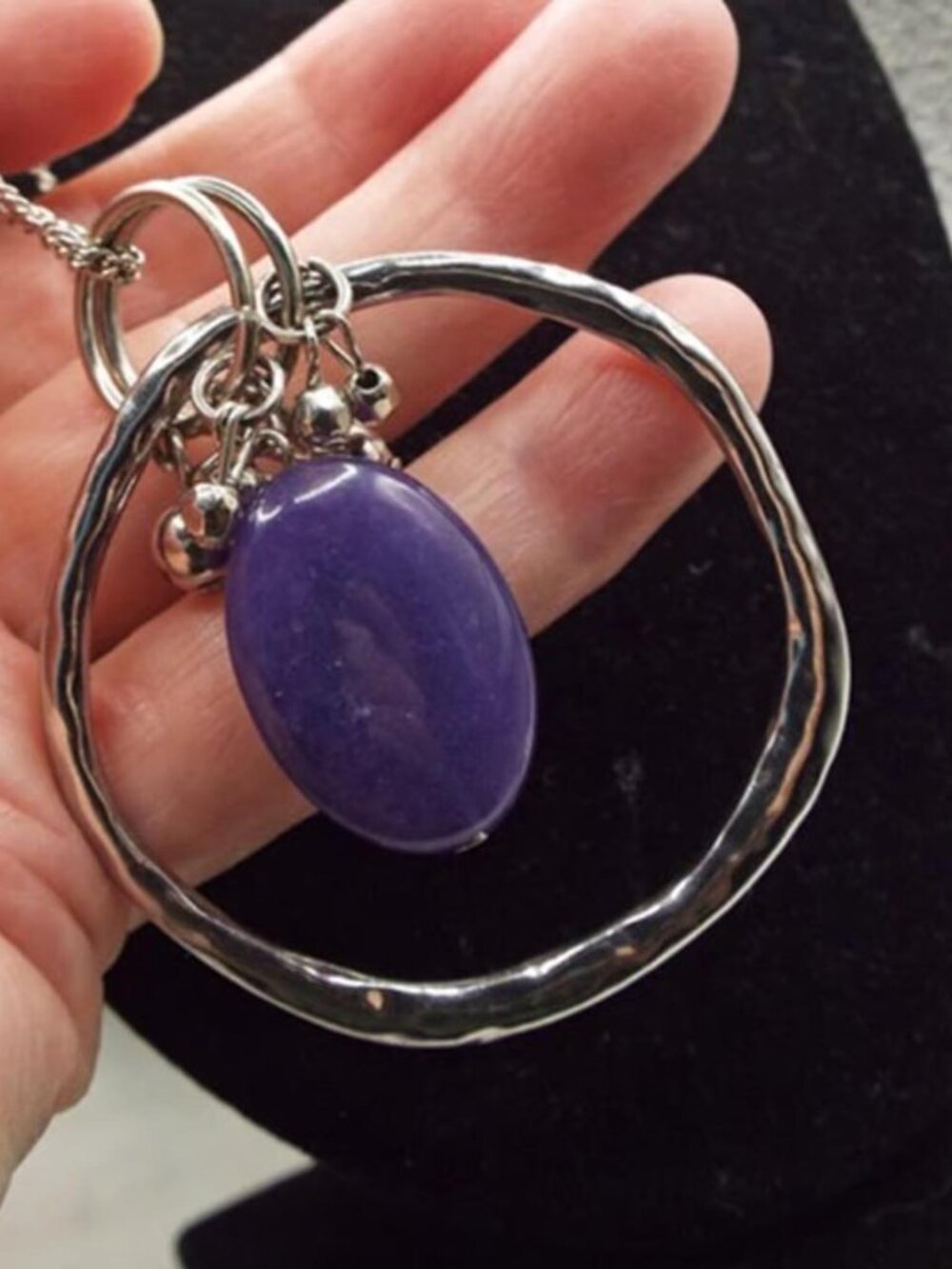 STONE AGE LAPIZ STONE OVAL DROP INSIDE HANDMADE SILVERY CIRCLE NECKLACE 21